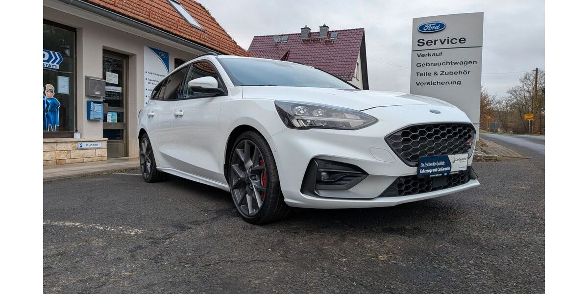 Ford Focus 93.251 km 23.890 € Stadtilm OT Dienstedt 99326