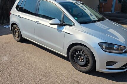 VW Golf Sportsvan 132.000 km 8.490 &euro; Kipfenberg 85110