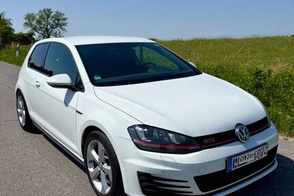 VW Golf 111.213 km 13.300 &euro; Gevelsberg 58285