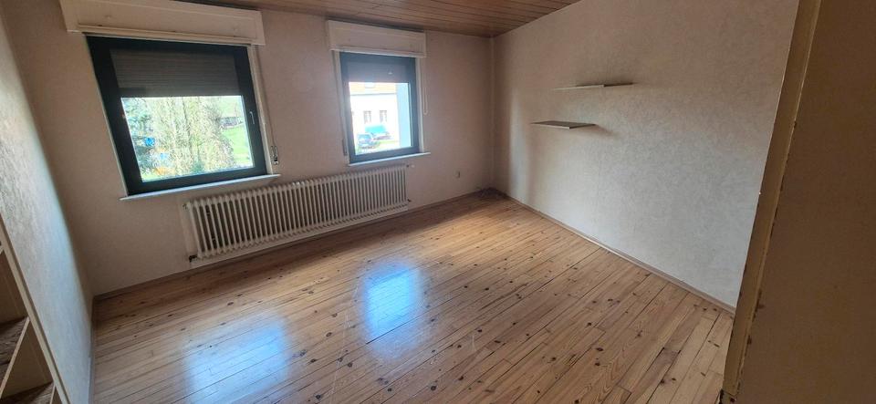 Etagenwohnung Heusweiler - 5 Zimmer, 130 m&sup2;, 850&euro; | Angebot:26322113