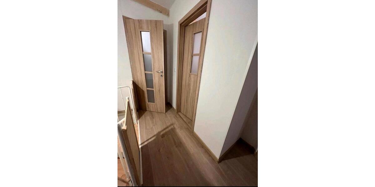 Einfamilienhaus Weißenfels - 8 Zimmer, 200 m&sup2;, 200.000&euro; | Angebot:26821685