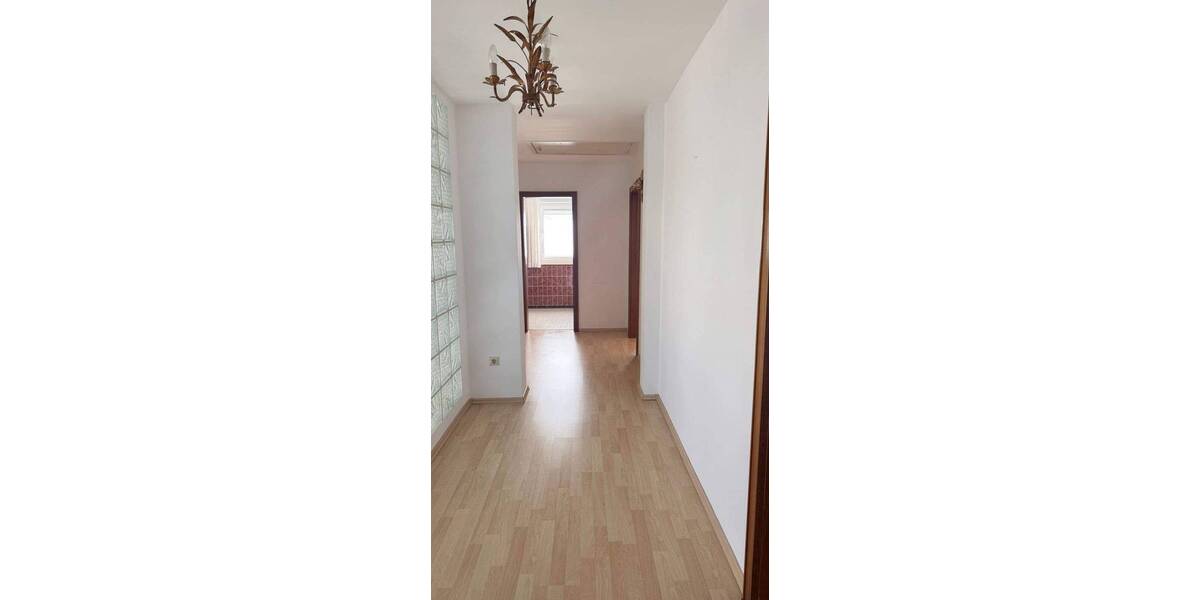 Einfamilienhaus Cadolzburg - 6 Zimmer, 217 m&sup2;, 1.950&euro; | Angebot:26908578