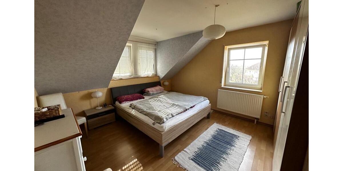 Dachgeschoßwohnung Hünfeld - 3 Zimmer, 75 m&sup2;, 600&euro; | Angebot:26285035