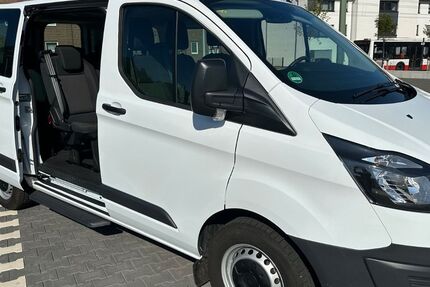 Ford Tourneo Custom 5.788 km 22.880 € Duisburg 47138