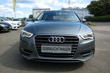 Audi A3 98.784 km 12.750 € Floß 92685
