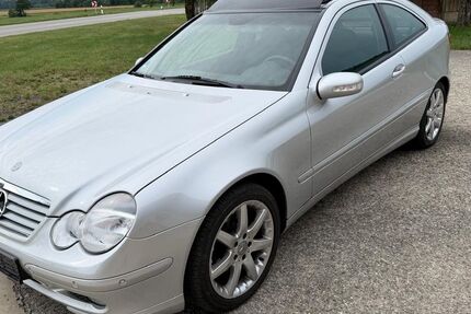 Mercedes-Benz C 200 13.777 km 9.999 &euro; Steinhöring 85643
