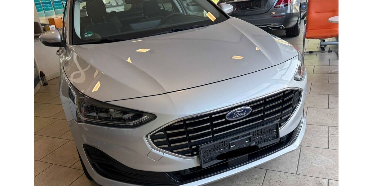 Ford Focus 6.800 km 19.300 &euro; Lutherstadt Wittenberg 06889
