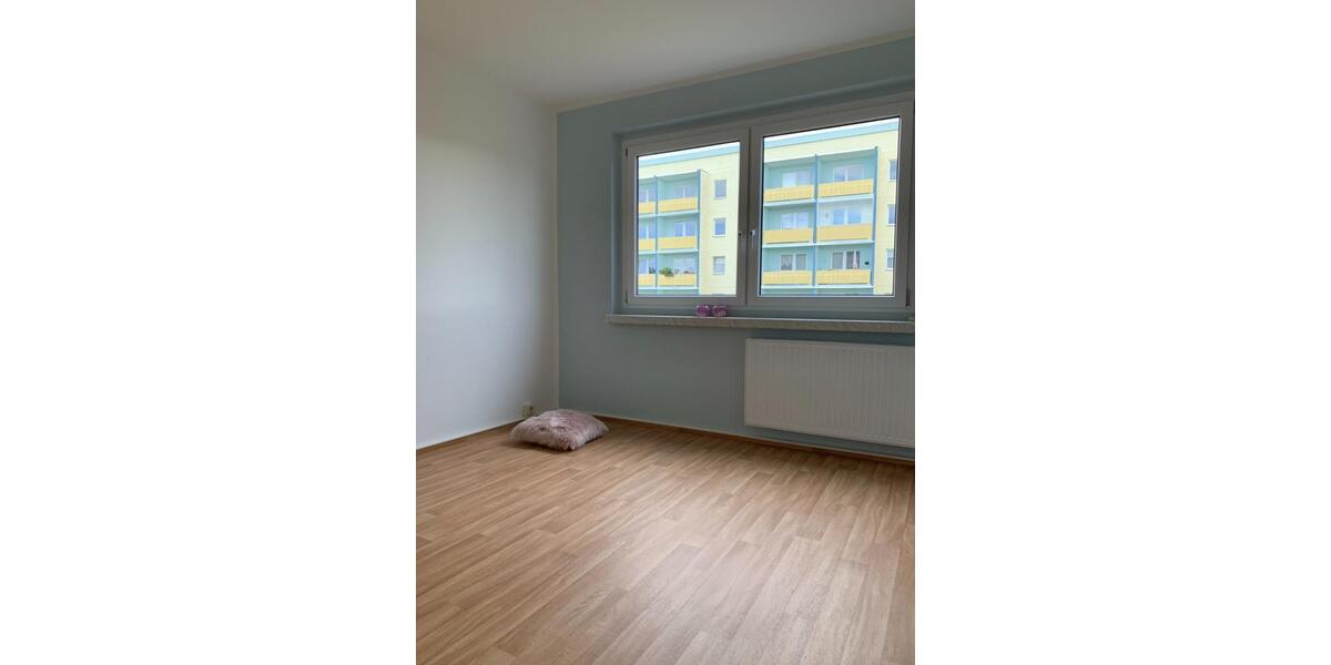 Etagenwohnung Zschopau - 4 Zimmer, 68 m&sup2;, 340&euro; | Angebot:24704353