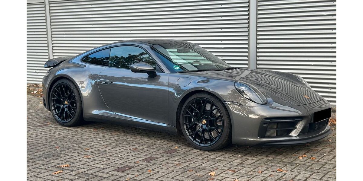 Porsche 992 1.960 km 167.500 &euro; Isernhagen 30916
