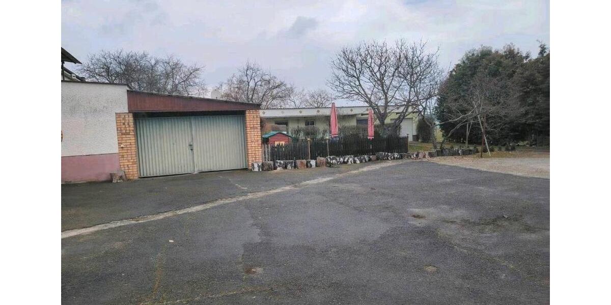 Mehrfamilienhaus, Wohnhaus Crinitz - 20 Zimmer, 300 m&sup2;, 250.000&euro; | Angebot:25758892