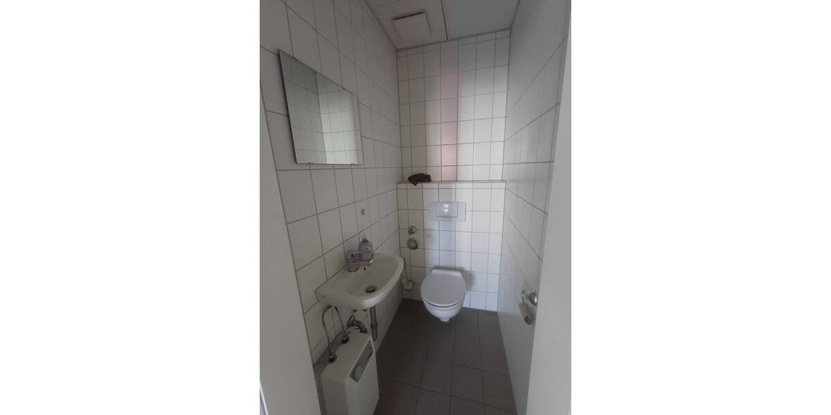 Gewerbeobjekt Zwickau Innenstadt - 3 Zimmer, 140 m&sup2;, 1.199&euro; | Angebot:26695005
