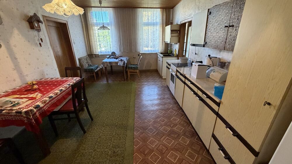 Wohnen und Arbeiten unter einem Dach – Renditestarkes Stadthaus in Geringswalde - Mehrfamilienhaus, Wohnhaus Geringswalde | Angebot:26943688