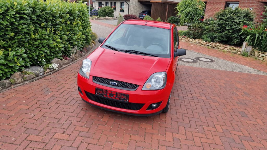 Ford Fiesta 179.130 km 2.500 &euro; Visbek 49429