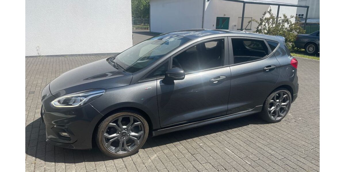 Ford Fiesta 122.500 km 9.990 &euro; Bad Honnef 53604