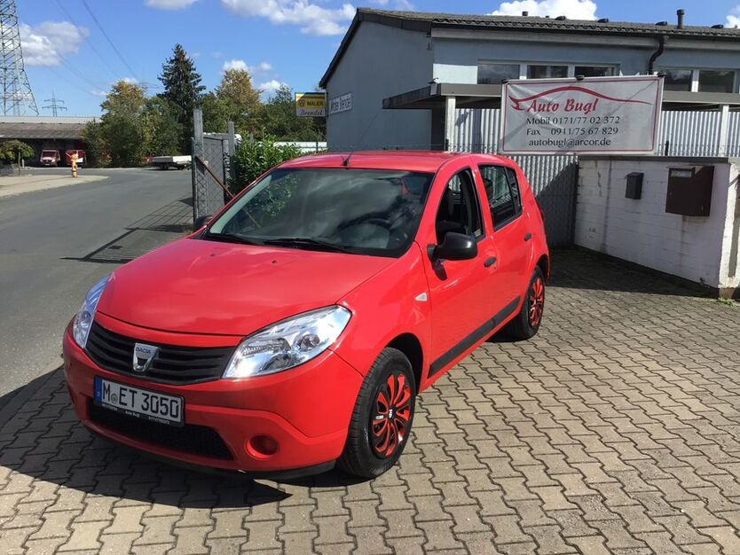Dacia Sandero 178.000 km 1.690 € Erlangen 91056