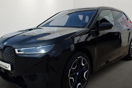 BMW iX 26.990 km 77.980 &euro; München 81827