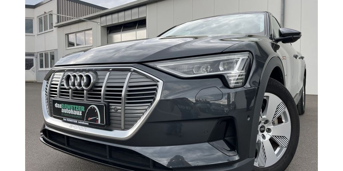 Audi e-tron 43.677 km 30.860 &euro; Marktredwitz 95615