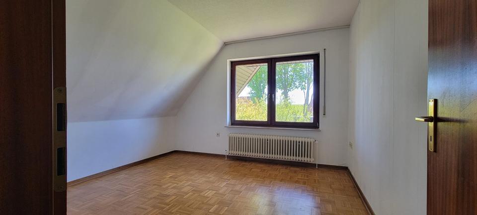Etagenwohnung Brunsbüttel - 3.5 Zimmer, 102 m&sup2;, 870&euro; | Angebot:26412543
