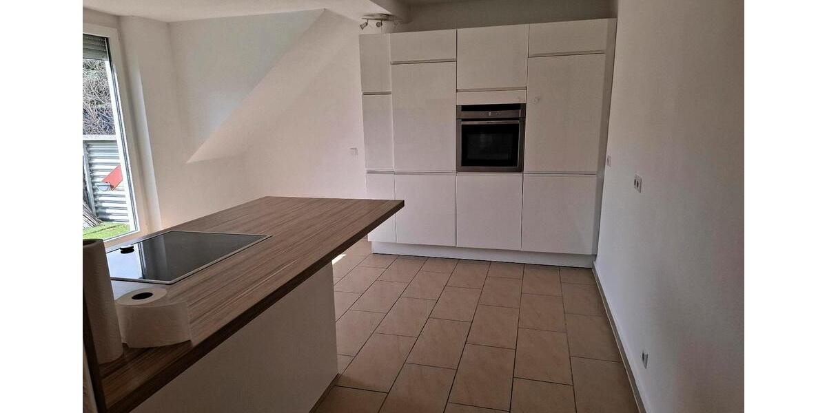 Dachgeschoßwohnung Reutlingen Reutlingen (Kernstadt) - 3.5 Zimmer, 103 m&sup2;, 450.000&euro; | Angebot:25936068
