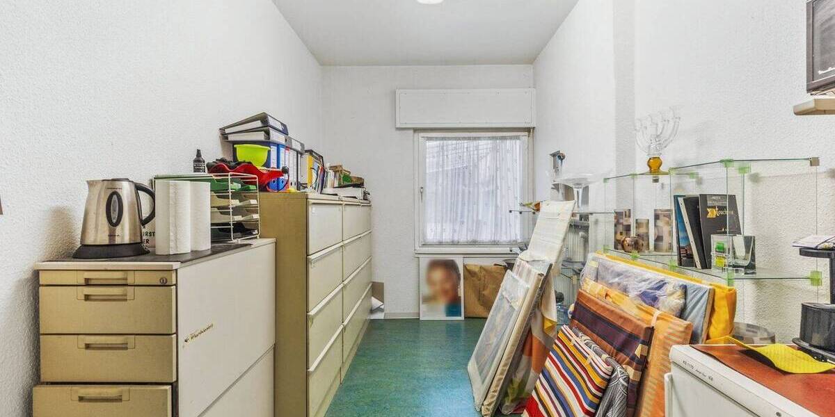 Mehrfamilienhaus, Wohnhaus Kriftel - 9 Zimmer, 253 m&sup2;, 695.000&euro; | Angebot:25996136