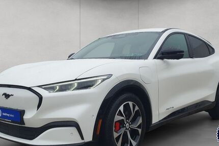 Ford Mustang Mach-E 21.438 km 29.940 € Dresden 01159