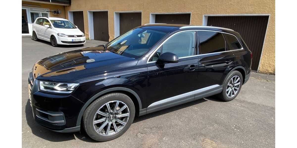 Audi Q7 180.000 km 22.990 &euro; Marktredwitz 95615