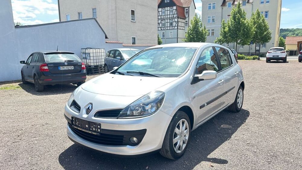 Renault Clio 116.000 km 1.799 &euro; Gotha 99867