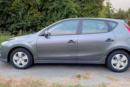 Hyundai i30 157.000 km 2.999 &euro; Salzgitter 38229