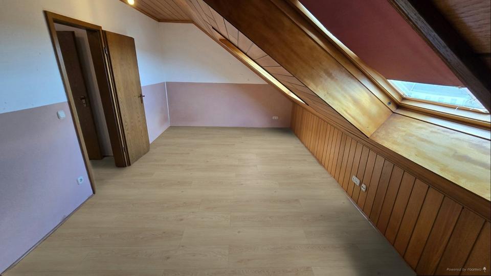 Dachgeschoßwohnung Aachen Eilendorf - 3 Zimmer, 105 m&sup2;, 890&euro; | Angebot:24994360
