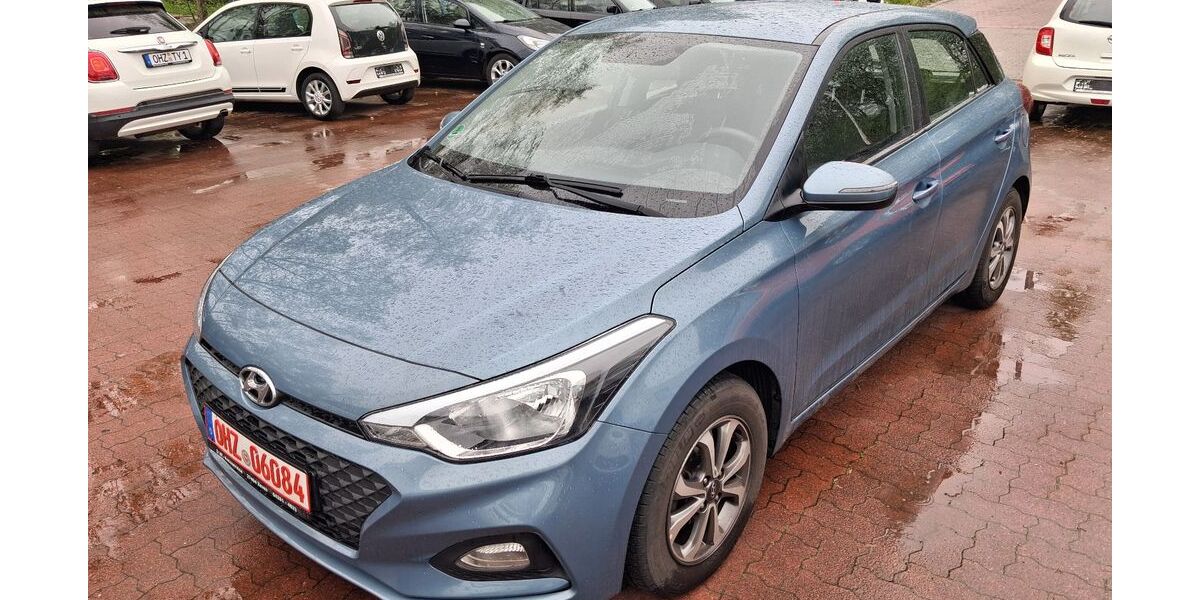 Hyundai i20 77.800 km 8.500 &euro; Hambergen 27729