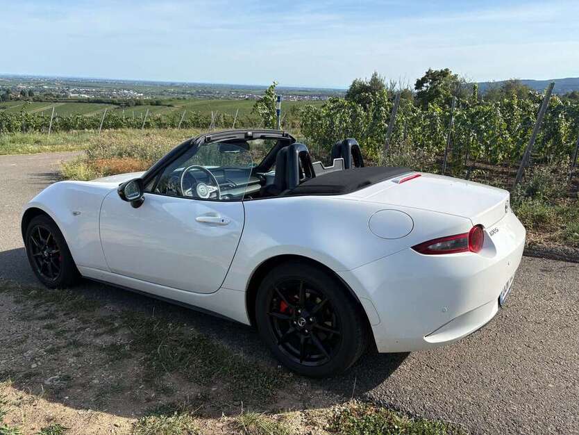 Mazda MX-5 26.000 km 23.400 € Bad Dürkheim 67098