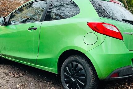 Mazda 2 150.000 km 1.700 &euro; Berlin 10555
