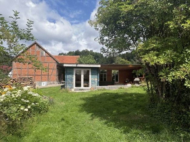 Besondere Immobilie Ehemalige Villa 230m2 mit Grund 3487m2 - Einfamilienhaus Bodenfelde | Angebot:27109331