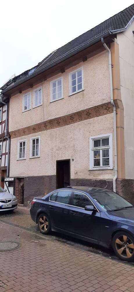 Haus zum Kaufen in Sontra 25.000 € 90 m²
