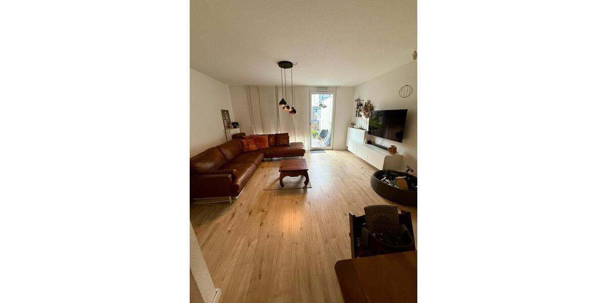 Reihenhaus Sinsheim - 5 Zimmer, 145 m&sup2;, 1.800&euro; | Angebot:23808594