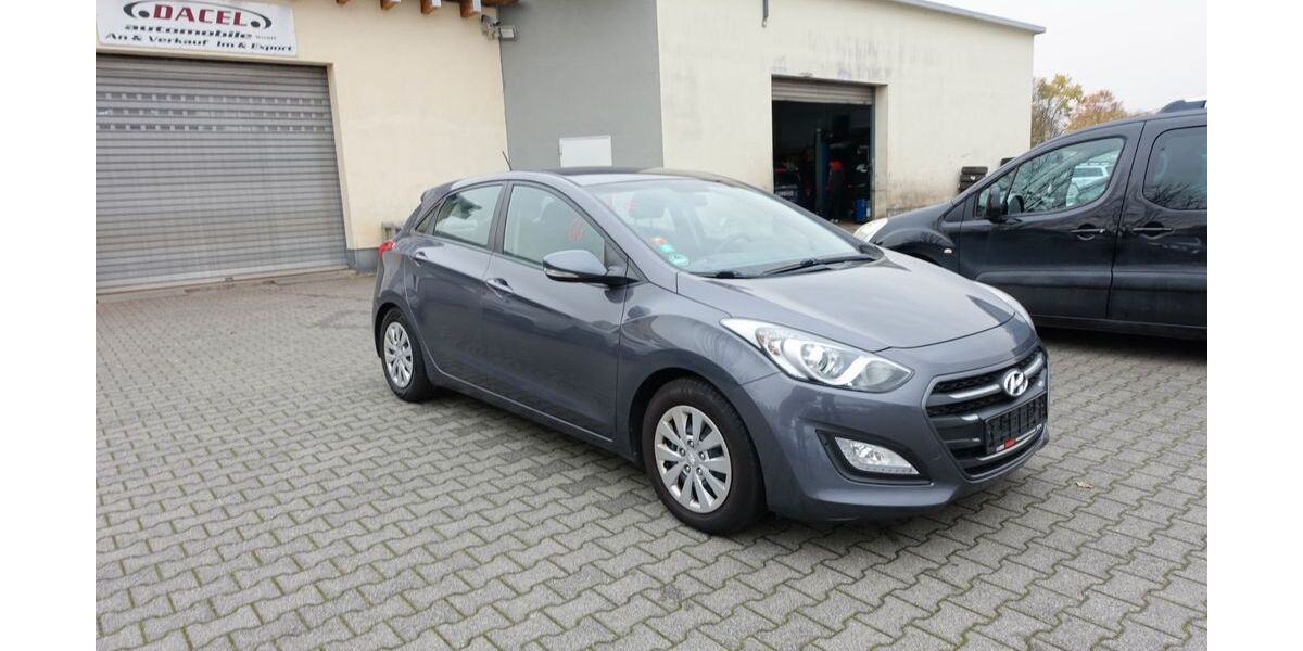 Hyundai i30 288.475 km 4.900 € Bendorf 56170