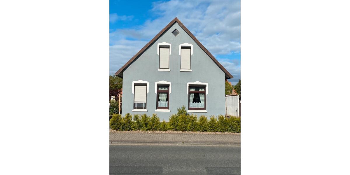 Mehrfamilienhaus, Wohnhaus Varel - 6 Zimmer, 135 m&sup2;, 299.000&euro; | Angebot:27163240