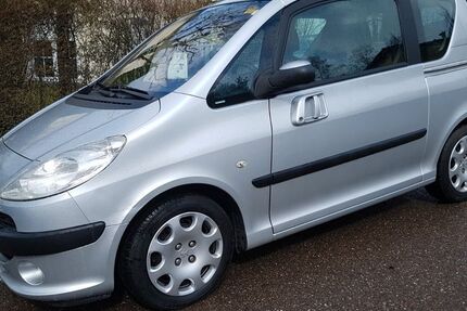 Peugeot 1007 70.000 km 4.999 &euro; Pfaffenhofen a.d.Ilm 85276