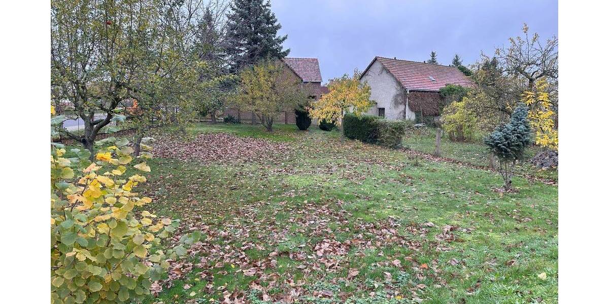 Handwerker aufgepasst, großer 3-Seitenhof zum Entwickeln zu verkaufen! 6 zimmer