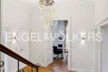 Haus Oberursel - 8 Zimmer, 360 m&sup2;, 6.450&euro; | Angebot:26655380