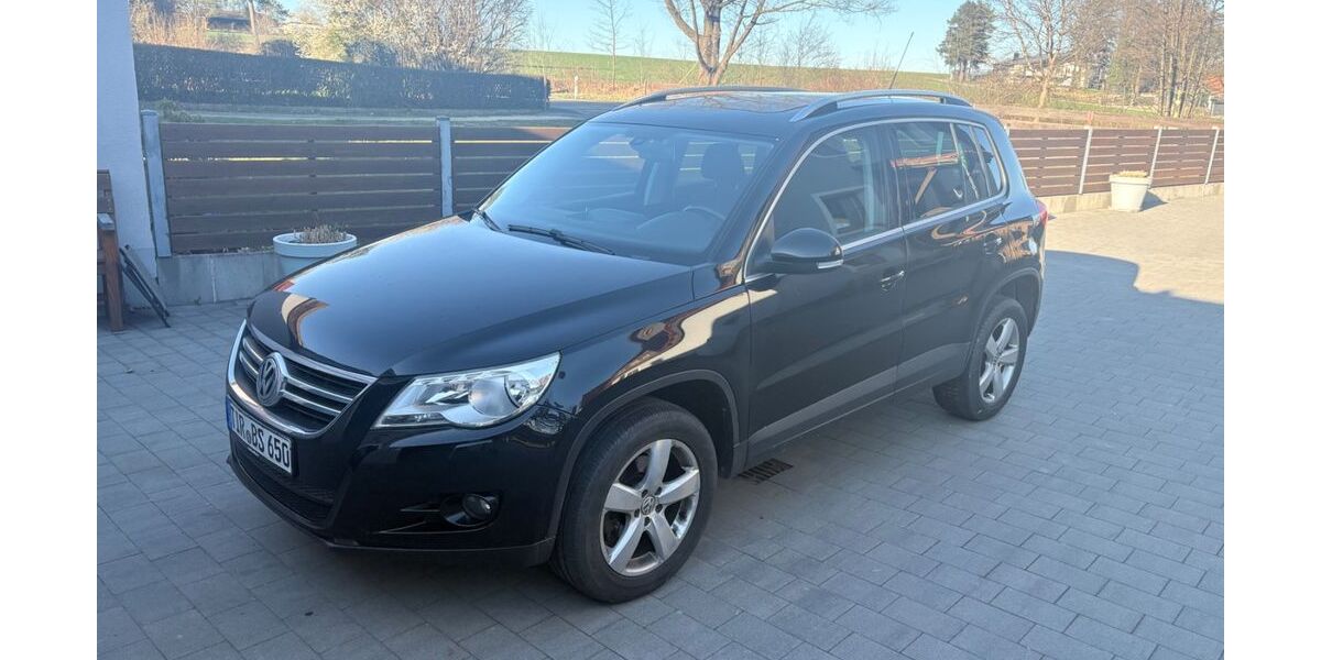 VW Tiguan 228.000 km 6.500 &euro; WIESAU 95676