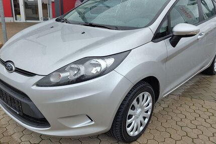 Ford Fiesta 47.900 km 4.900 € Pleinfeld 91785