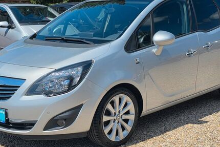 Opel Meriva 64.723 km 9.999 &euro; Berlin 13589
