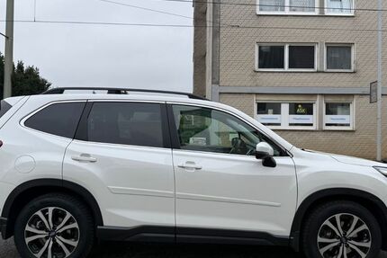 Subaru Forester 123.990 km 17.500 &euro; Mülheim an der Ruhr 45478