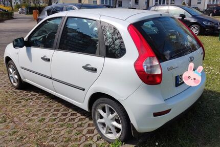 Lada Kalina 78.000 km 2.700 &euro; Magdeburg 39128