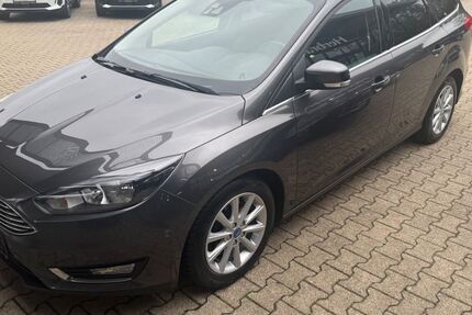 Ford Focus 140.730 km 7.590 € Issum 47661