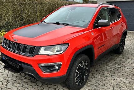 Jeep Compass 63.000 km 22.500 &euro; Büchel 56823