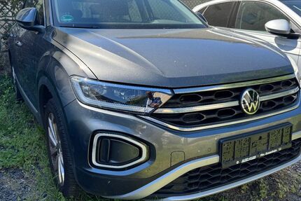 VW T-Roc 35.232 km 23.750 &euro; Frankfurt am Main 65936