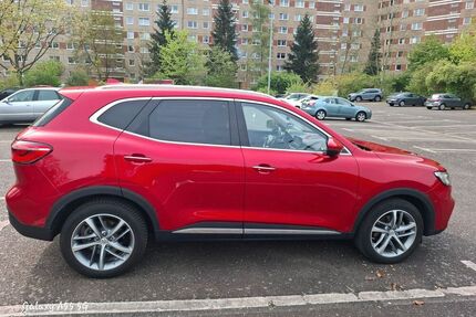 MG HS