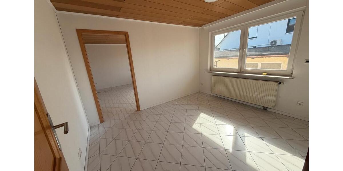 Einfamilienhaus Westheim (Pfalz) - 4 Zimmer, 155 m&sup2;, 1.100&euro; | Angebot:26408776